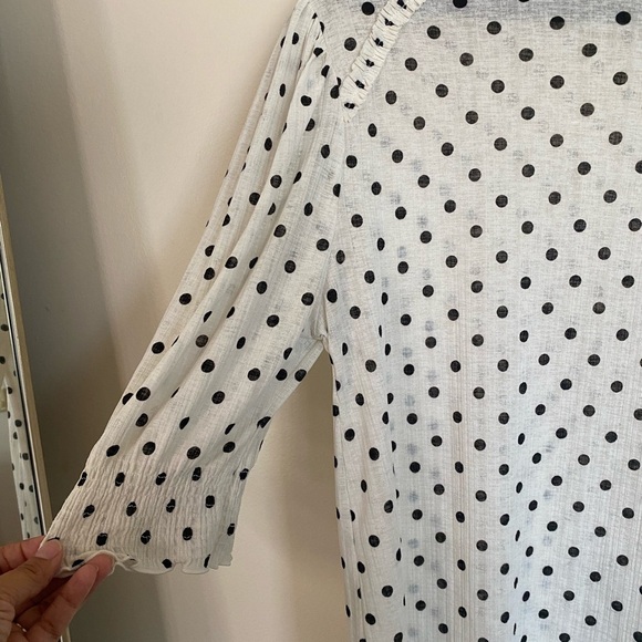 Zara Black and ivory Polka Dot Blouse with ruffles size medium - Picture 2 of 7